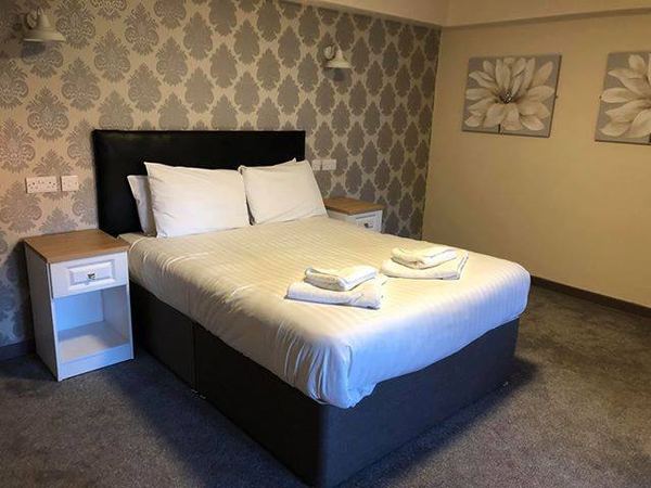 Alcester Inn