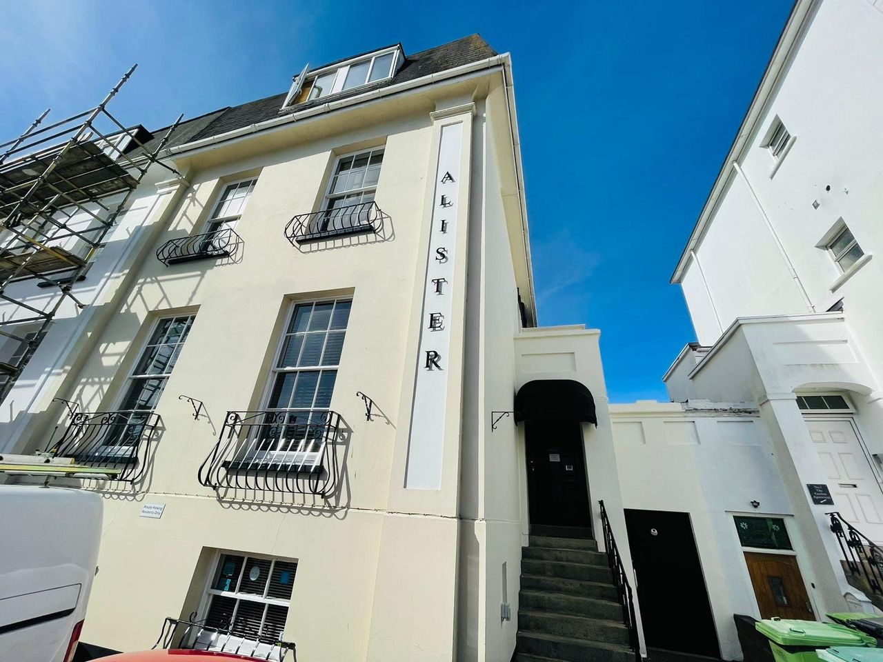 Alister Guest House