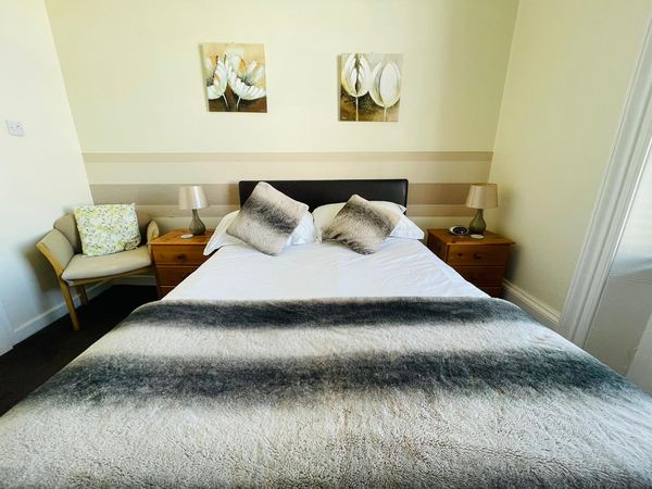 Alister Guest House