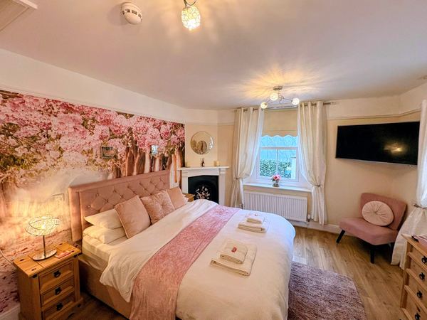All Seasons Bed & Breakfast - Adults Only