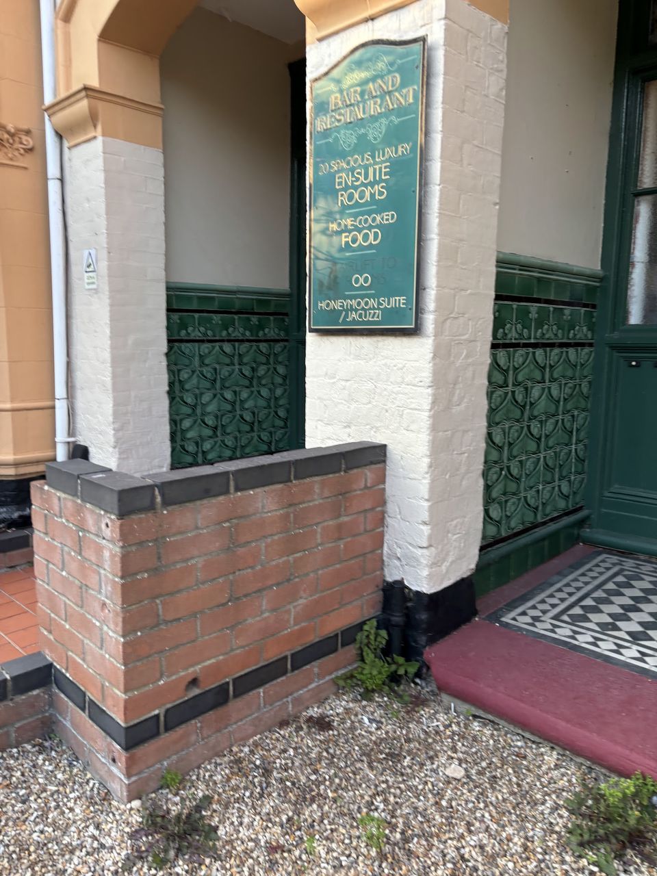 All Seasons Lodge Hotel