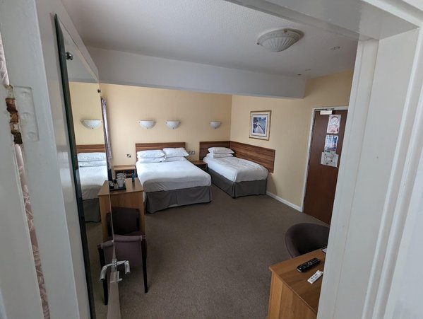 Alma Lodge Hotel & Restaurant