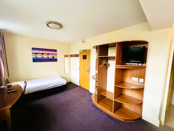 ALTY Hotel