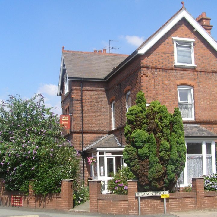 Anton Guest House Bed and Breakfast
