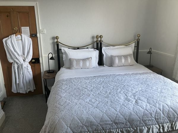 Anton Guest House Bed and Breakfast