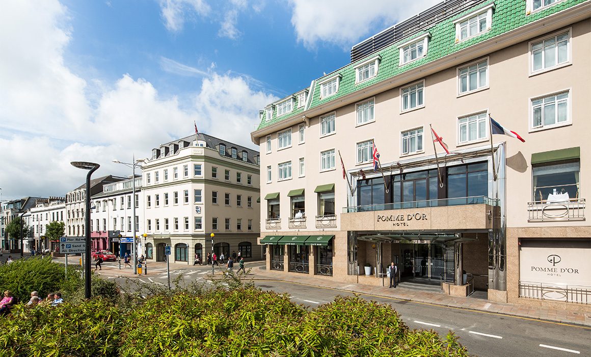 Apollo Hotel