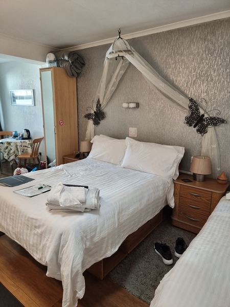 Aquarius B&B