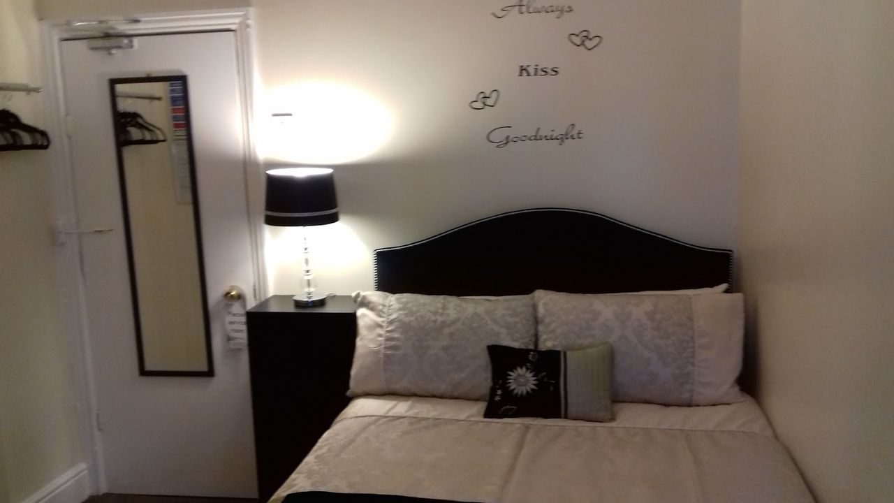 Ardern Hotel