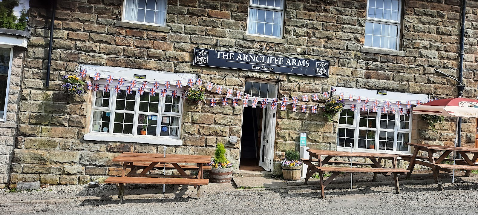 Arncliffe Arms