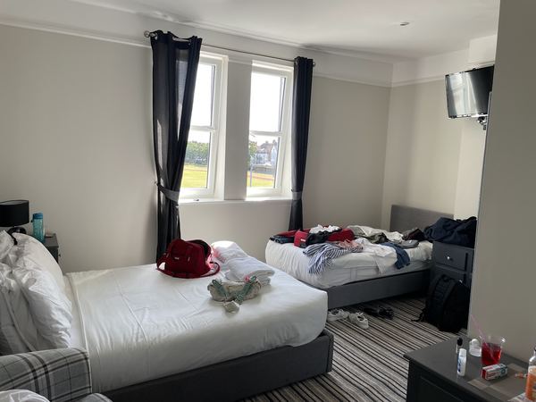 Arona Guest