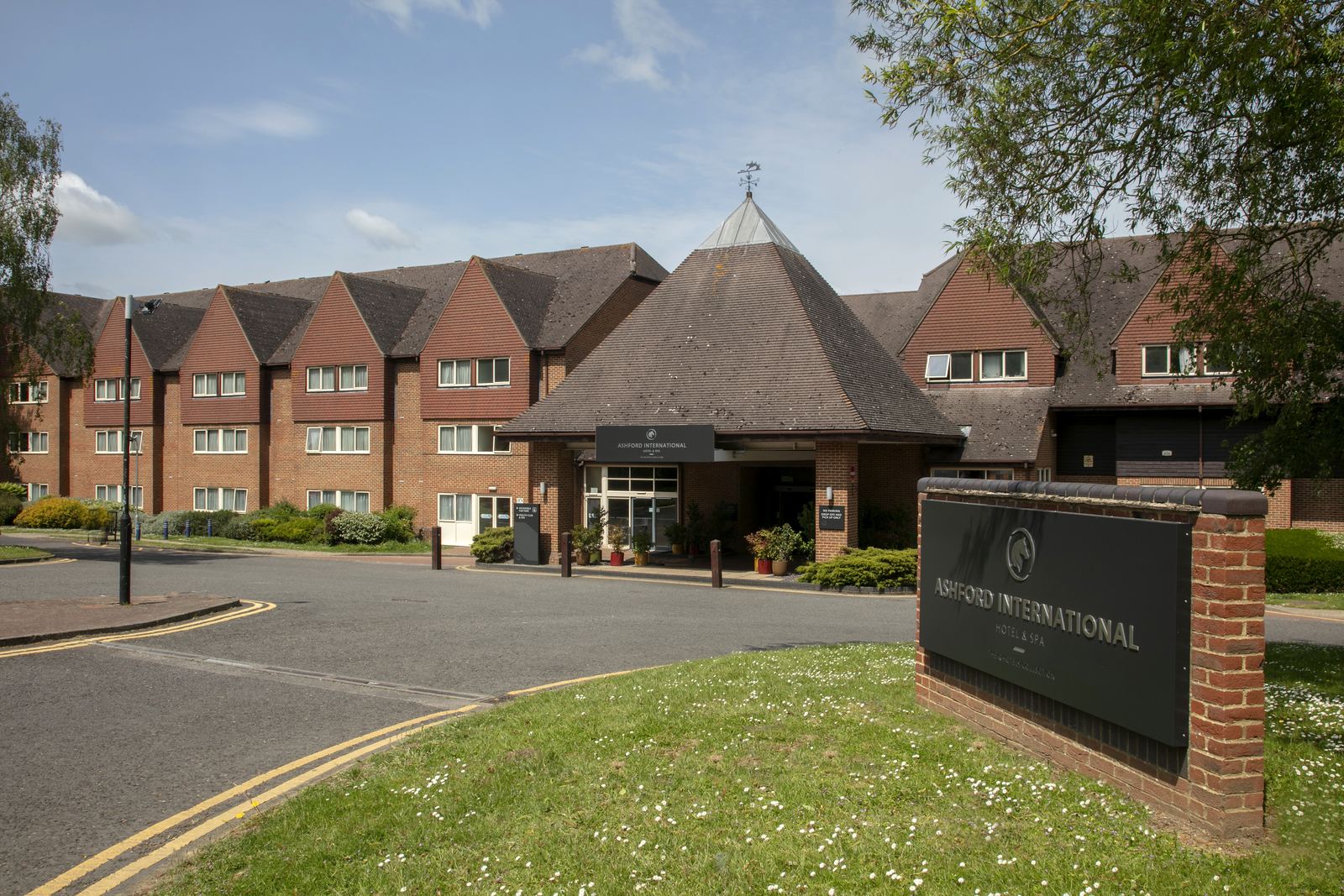 Ashford International Hotel