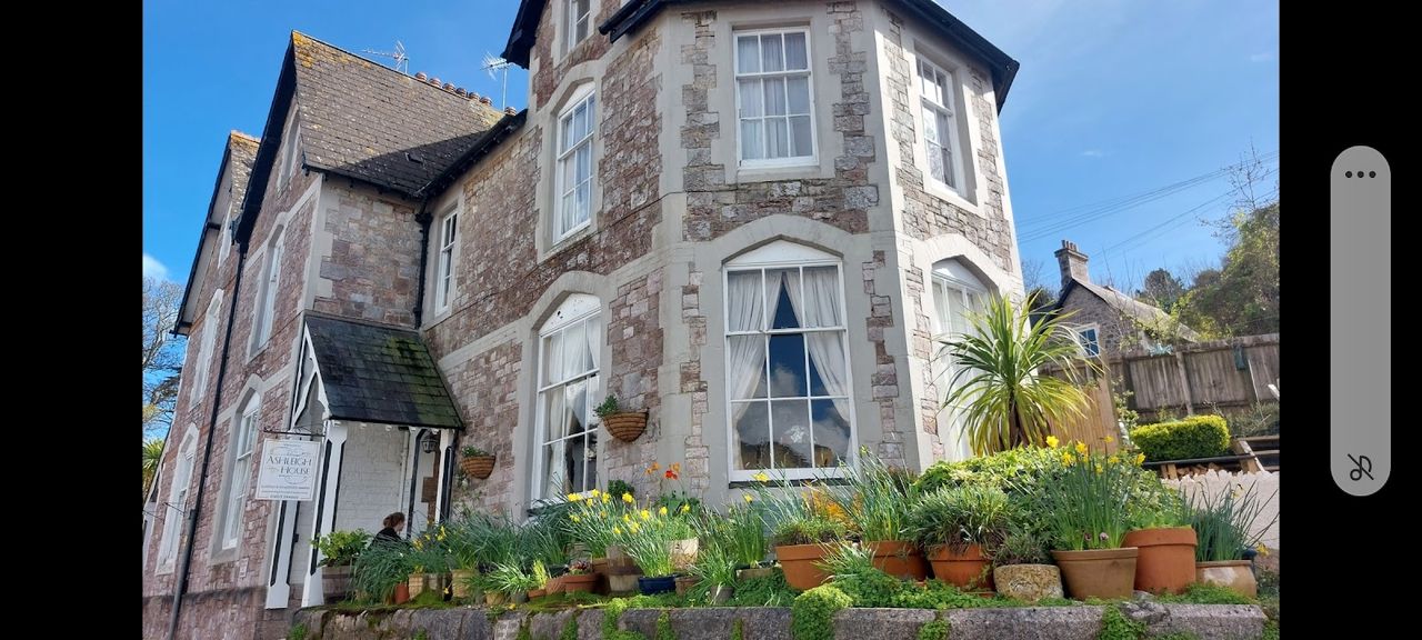 Ashleigh House