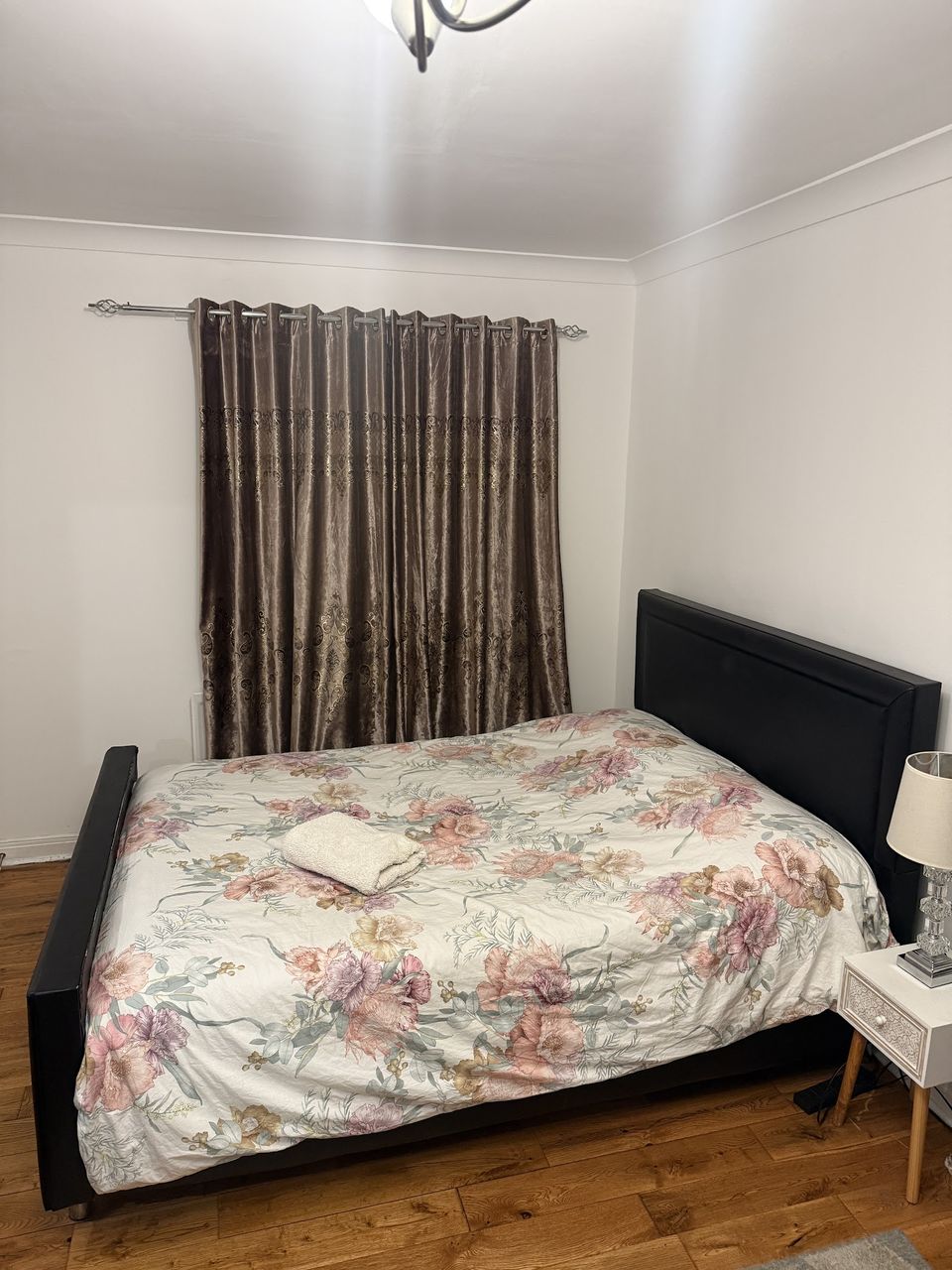 Ashmina Guest House with Free Onsite Parking