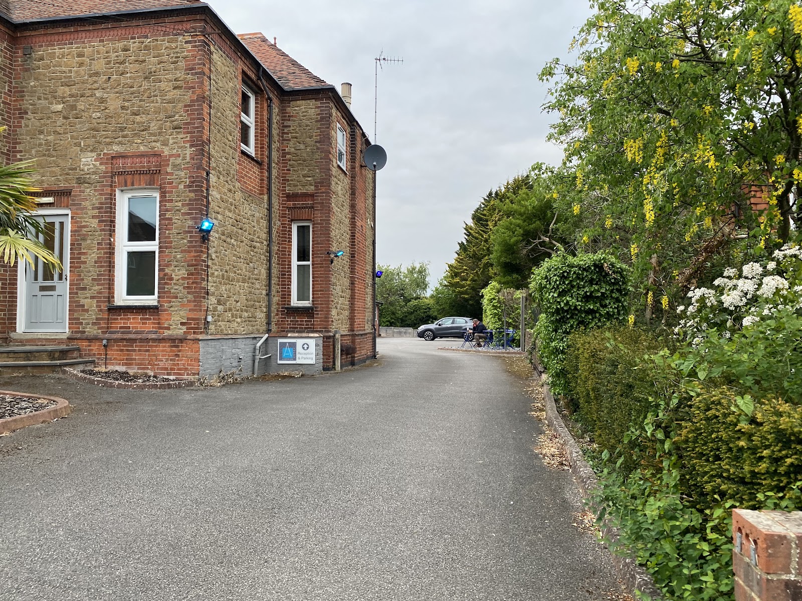 Asperion Urban Resort Guildford