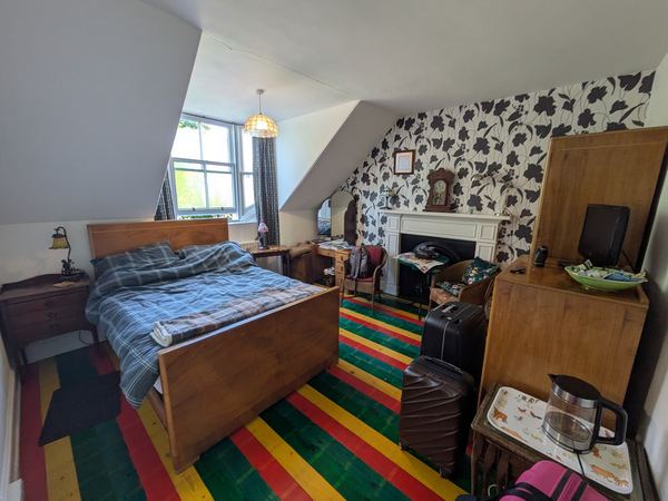 Averon House