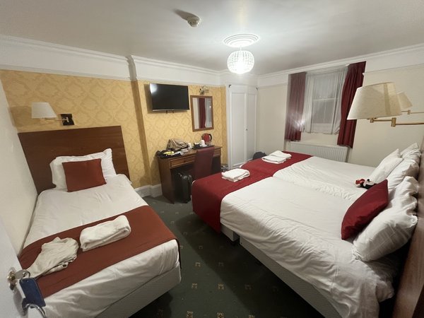Avonmore Hotel Cartwright Gardens