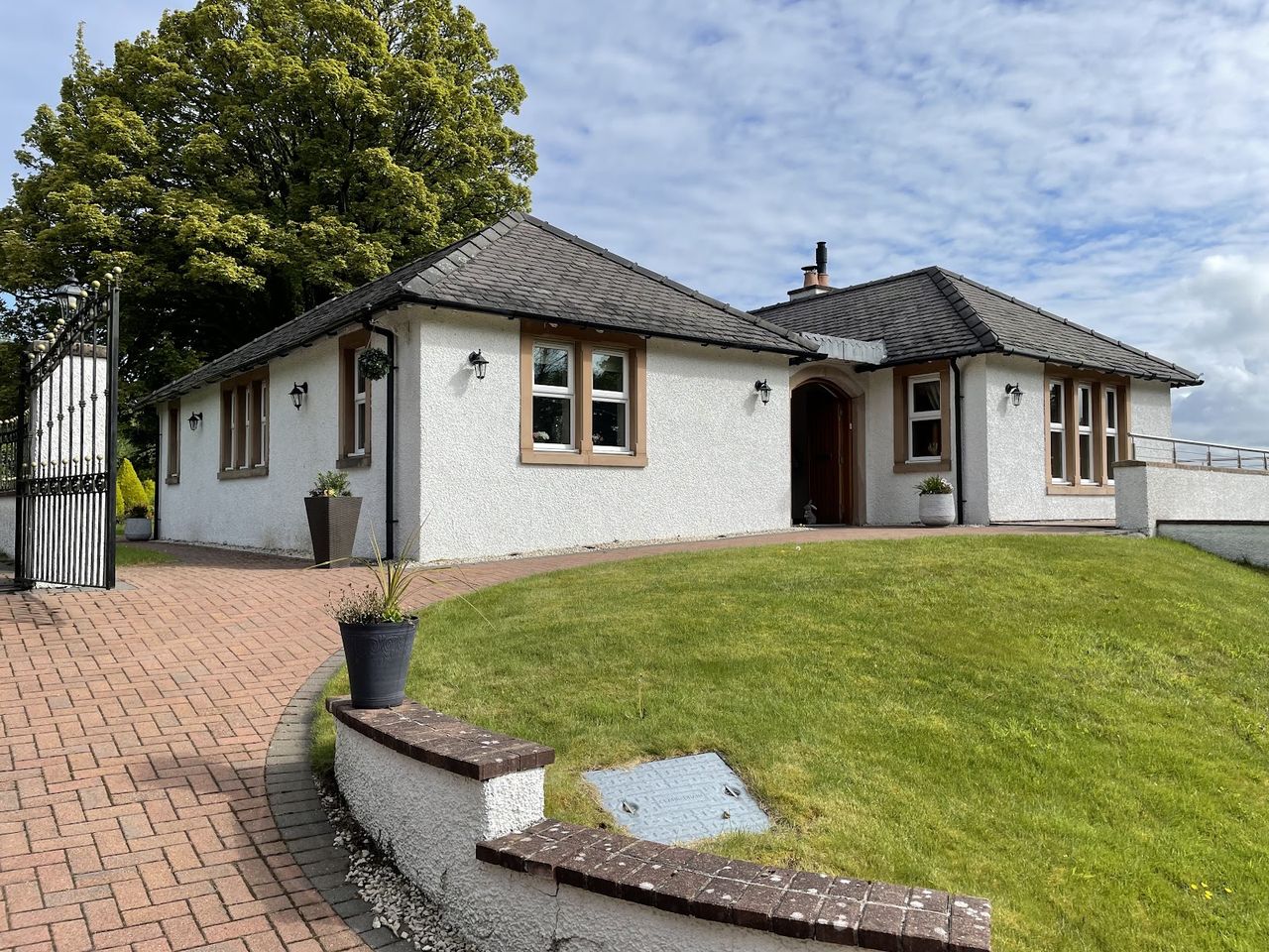 Ayrs and Graces - Luxury Bed and Breakfast