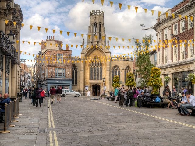 B and B York