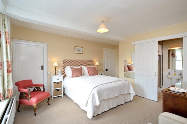 B&B Castleton House