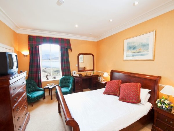 Ballachulish House