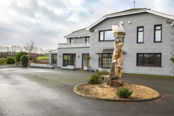 Ballycanal Moira - Guest House and Self-Catering