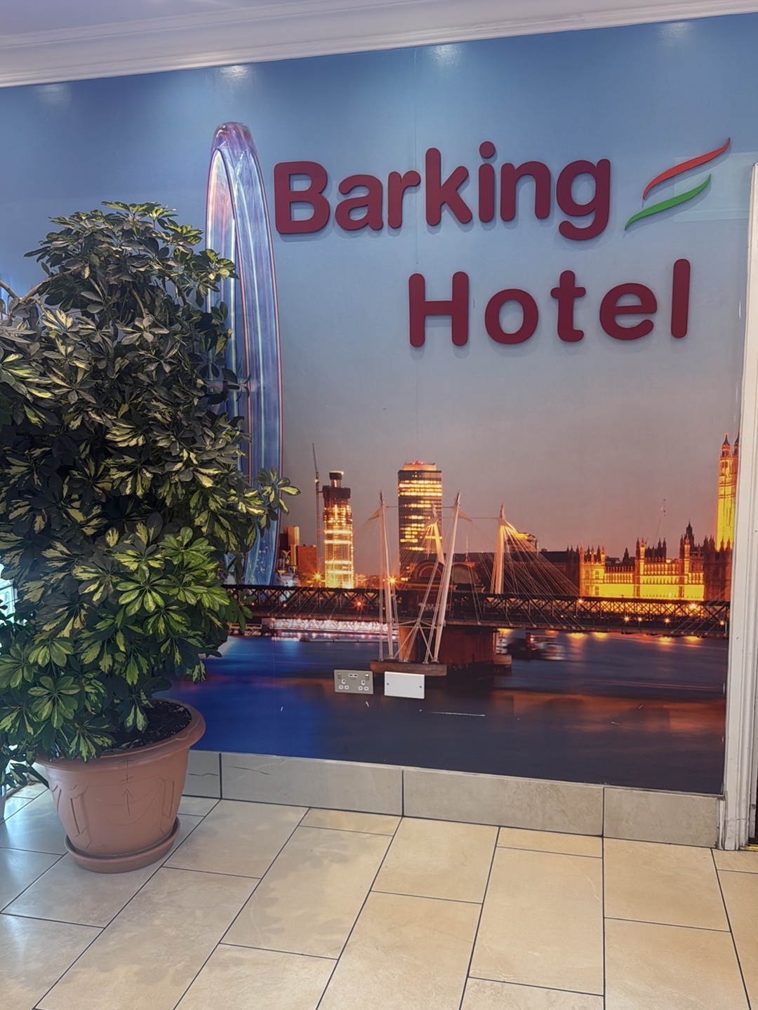 Barking Hotel