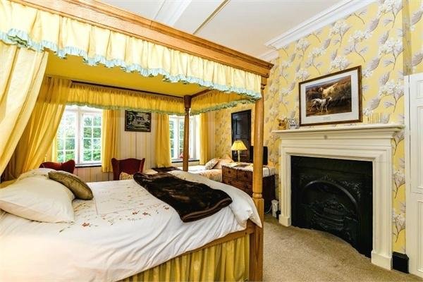 Barton Hall Country House