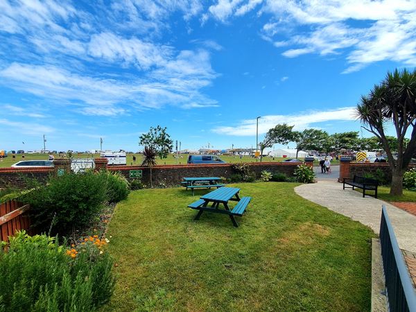 Beach Hotel Torbay B&B