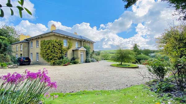 Beachborough Country House