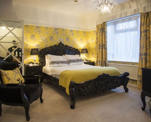 Beachlands Hotel