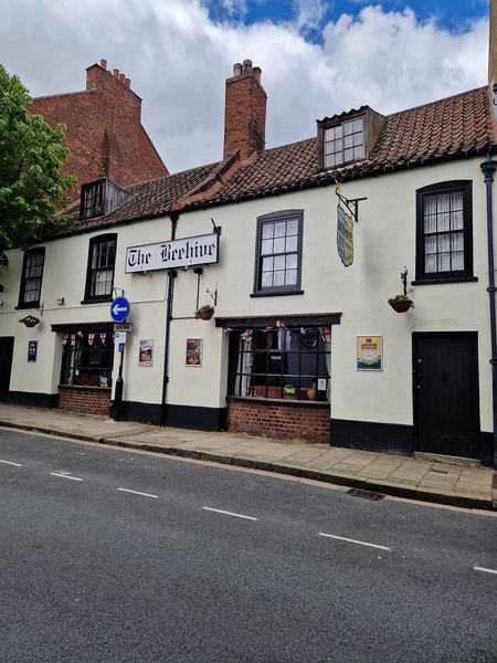 Beehive Inn