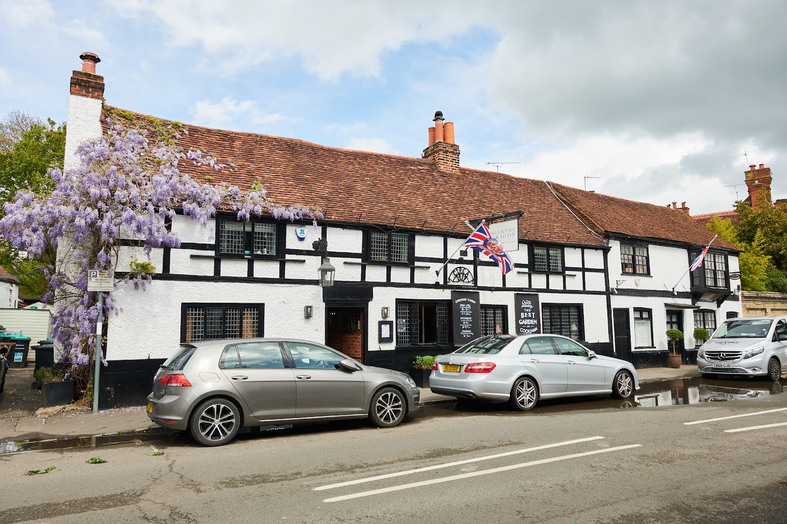 Bel & The Dragon Cookham