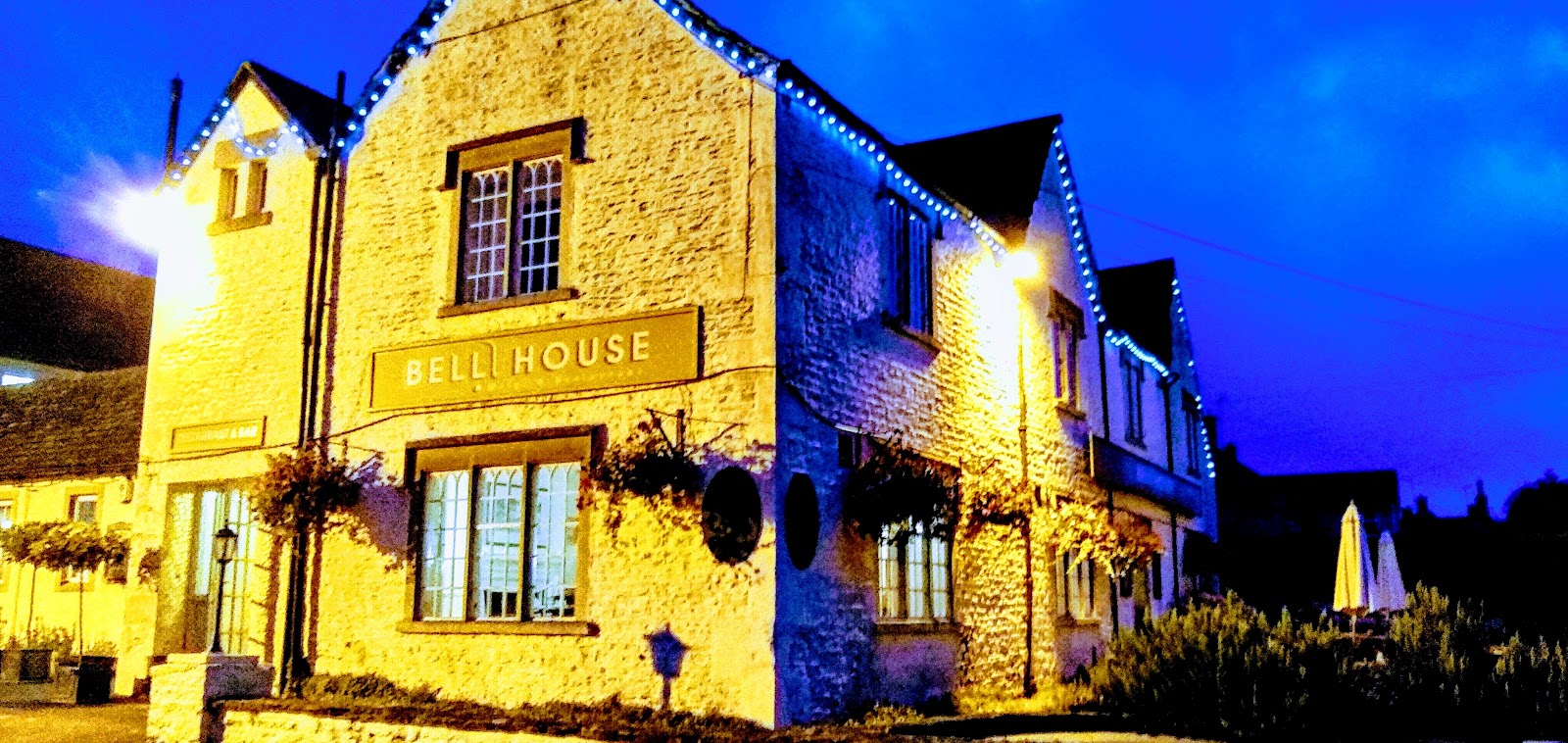 Bell House Hotel & Restaurant