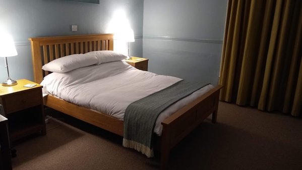 Bell House Hotel & Restaurant