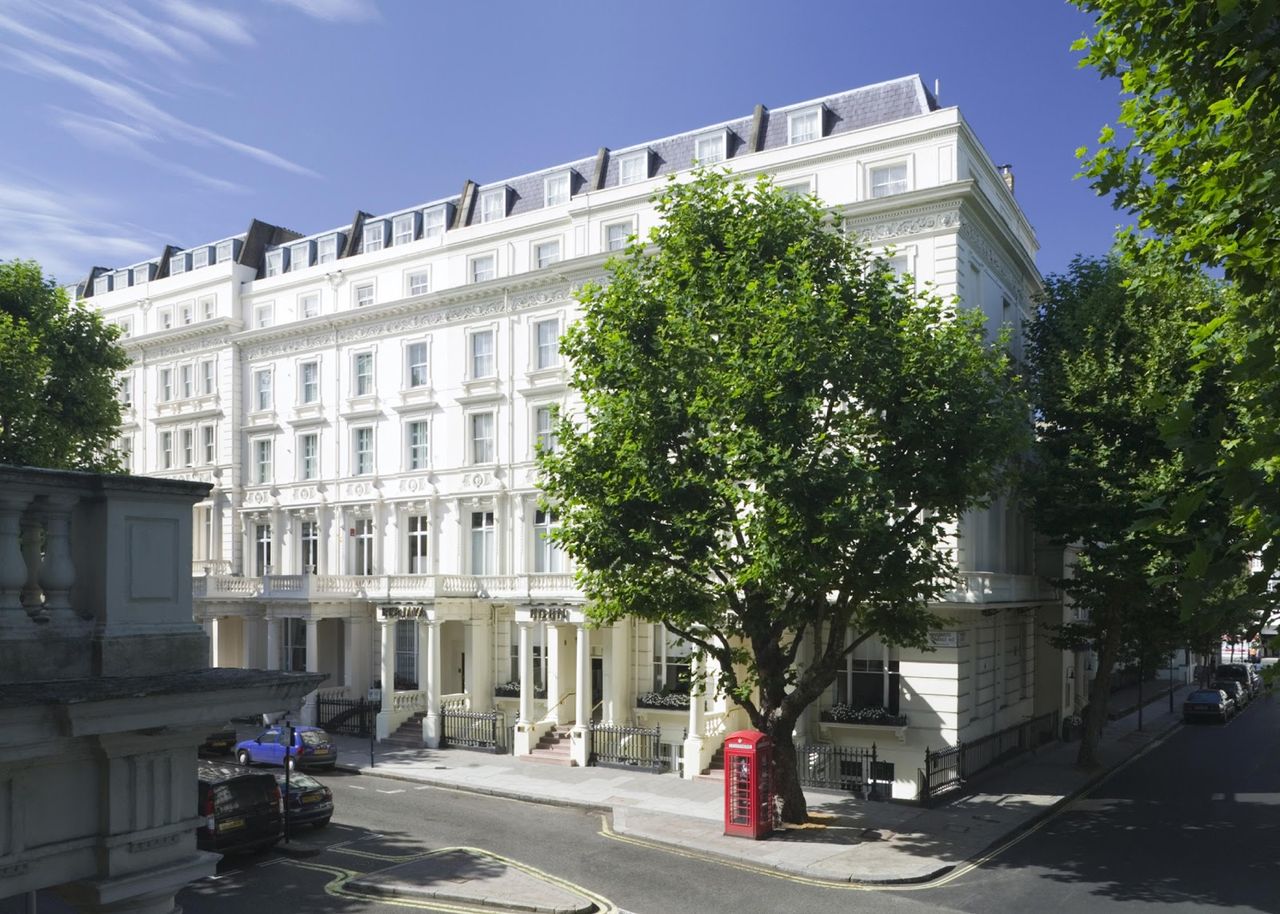 Berjaya Eden Park London Hotel
