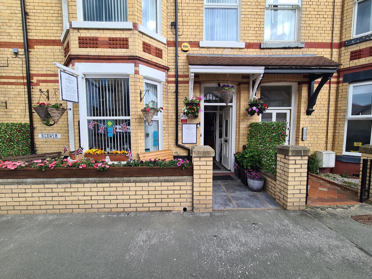 Berwyn Guest House