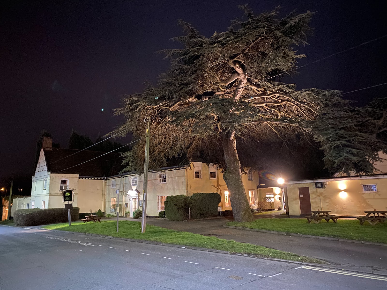 Best Western Cedars Hotel