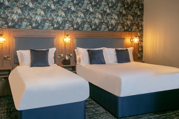 Best Western Hotel 99