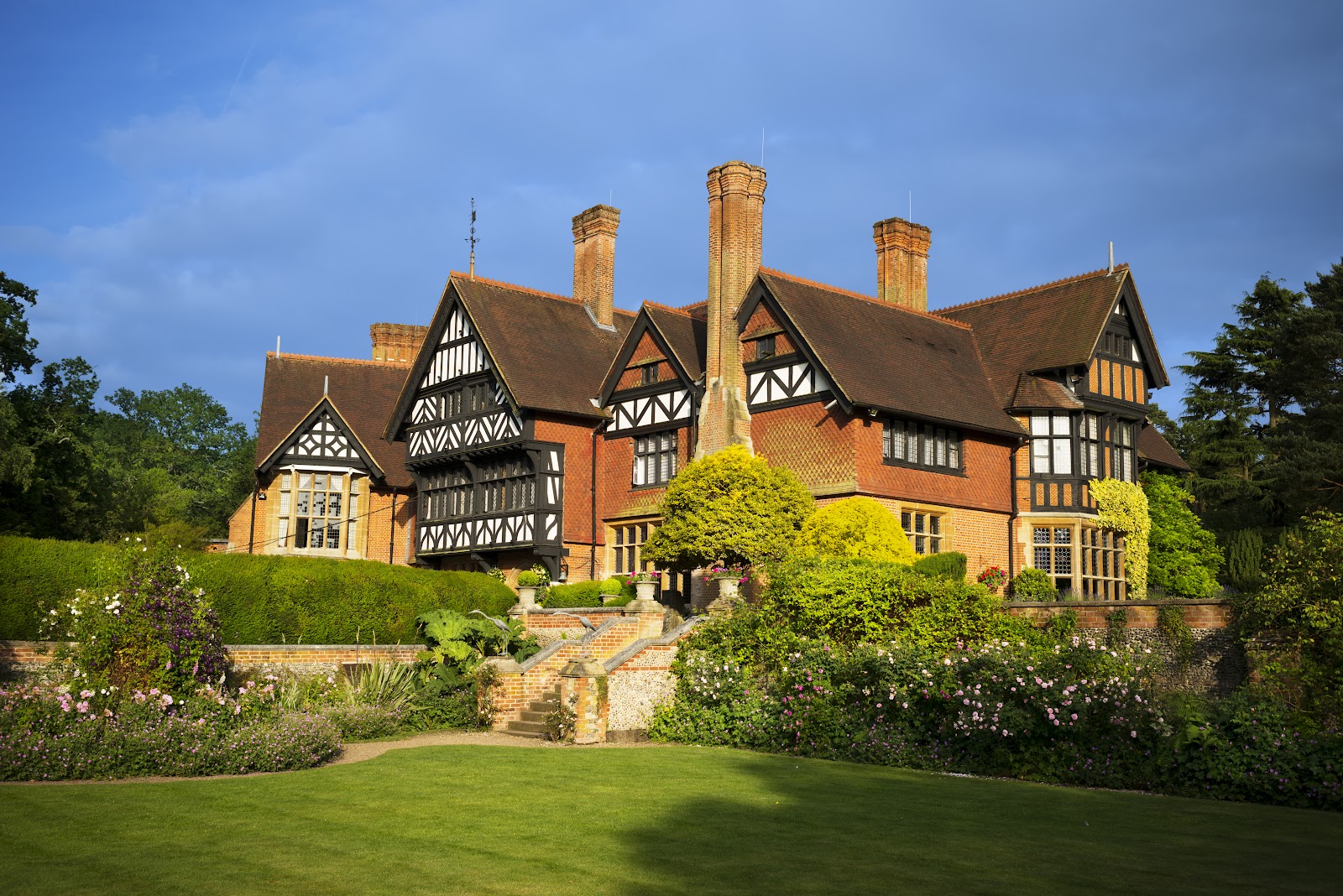 Best Western Plus Grims Dyke Hotel
