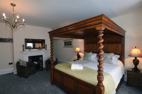 Black Boy Inn