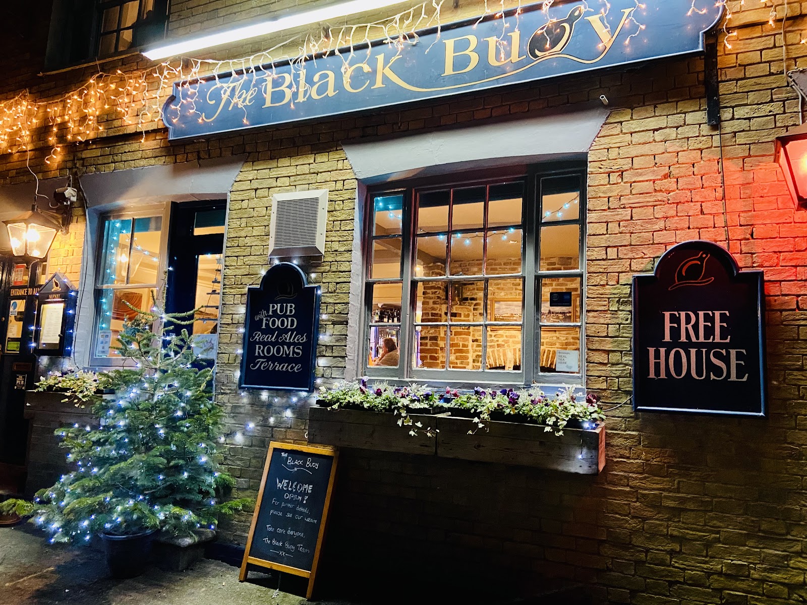 Black Buoy Inn