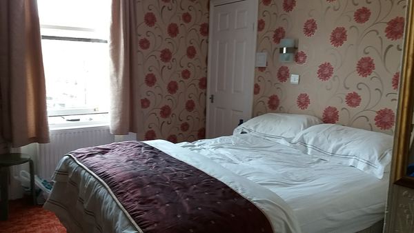 Blands Cliff Lodge