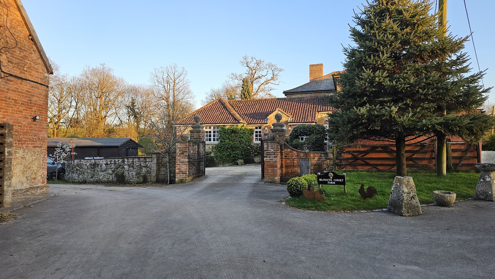 Blounts Court Farm - B&B