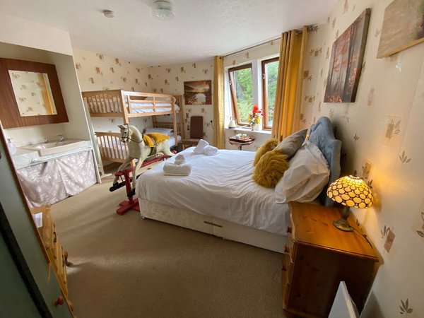 Bosta Guest House - Private Rooms - Inverness