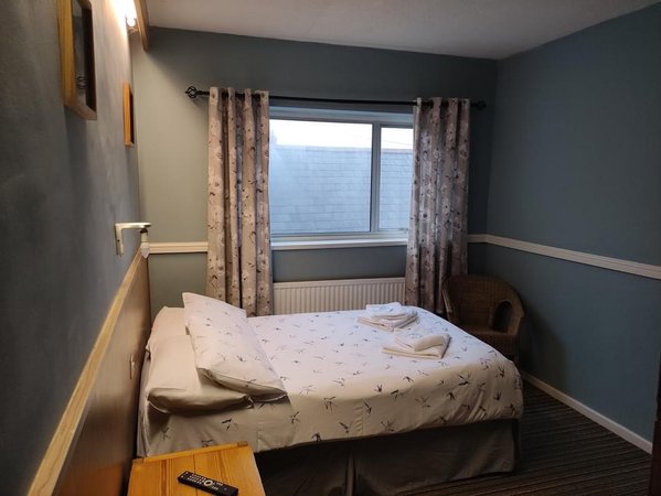 Brentwood Hotel