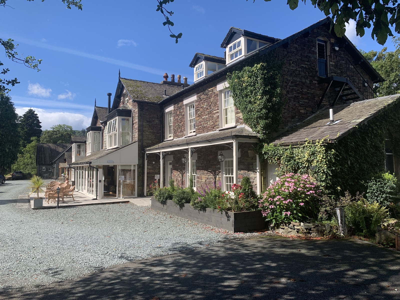 Bridge House Hotel and Silver Howe View Cottage