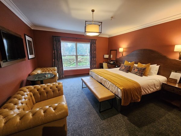 Bridge House Hotel and Silver Howe View Cottage