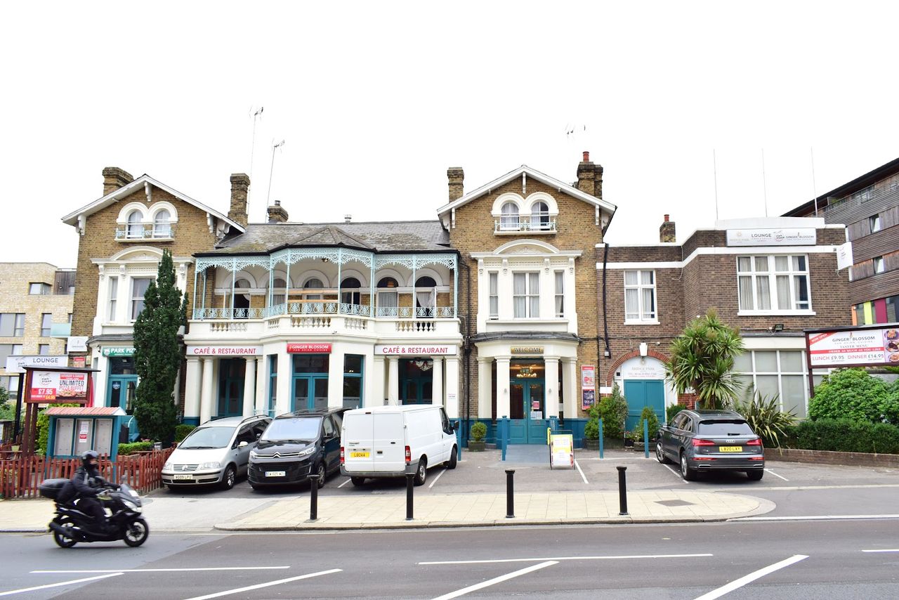 Bridge Park Hotel