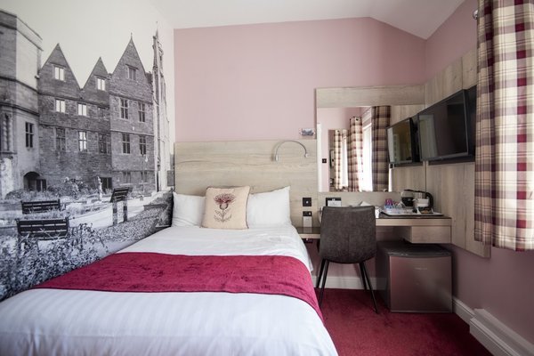 Bridleways Guesthouse & Holiday Homes