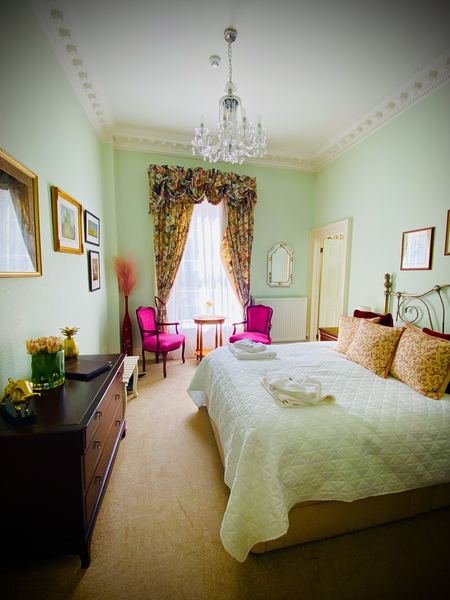 Brocks Guest House